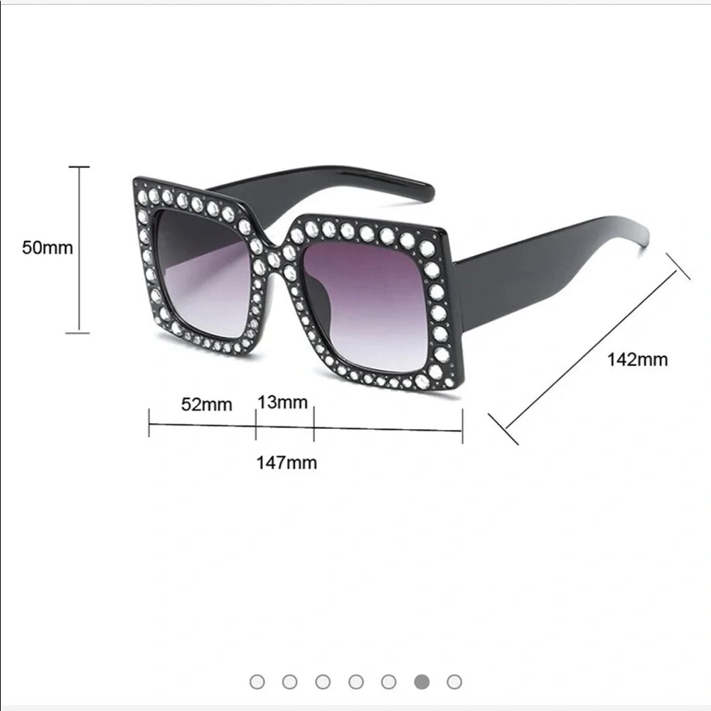 Luxury oversized rhinestone fashion sunglasses - Picture 9 of 10